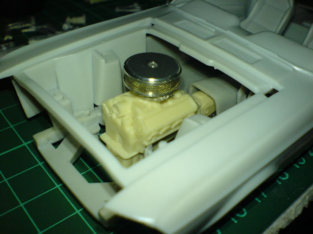 Aqui o teste de encaixe do motor. Ficou muito alto.