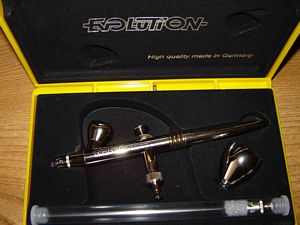 Harder &amp;amp; Steenbeck Airbrush Evolution 0.2 + 0.4 mm Two in One STANDARD