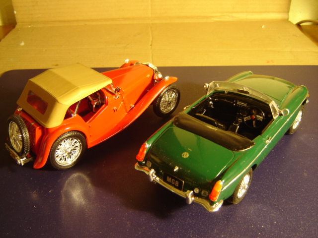 MG-TC (1946) - Revell e MGB (1968) - Revell