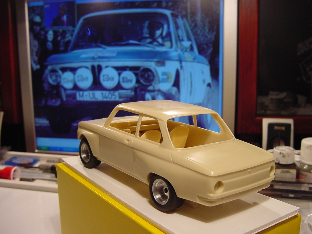 BMW 2002TI SCALA24-02.JPG