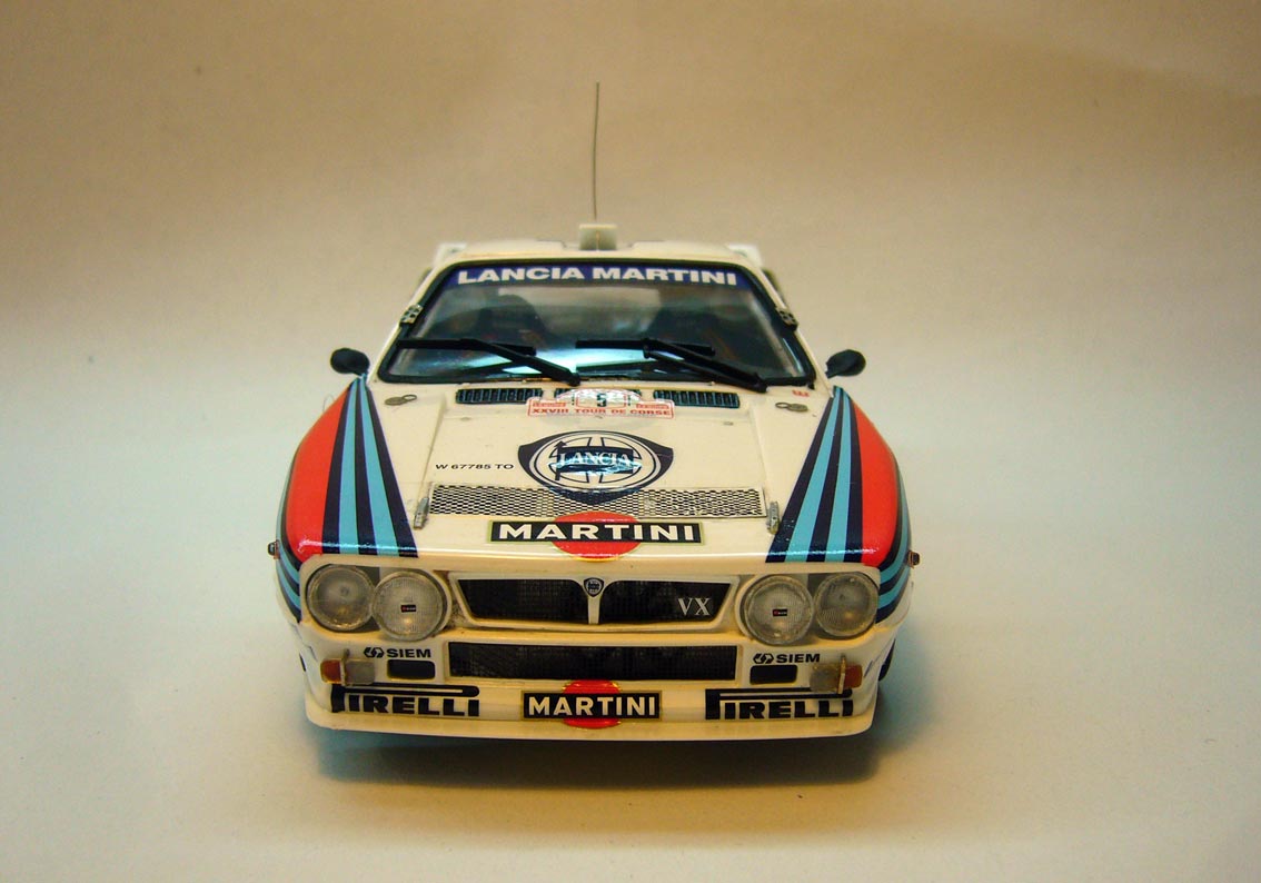 lancia2.jpg