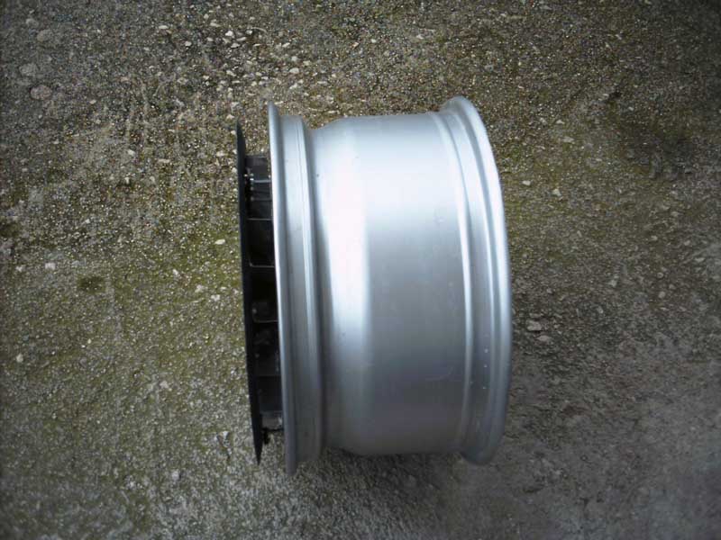 VENTOLINO%20BIG%20Montato%20su%20cerchio%20Speedline%20di%20Profilo.jpg