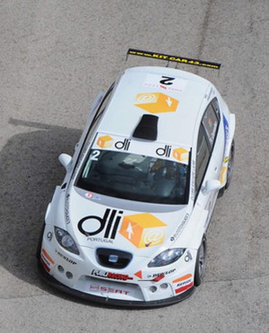 9 Seat Leon.jpg