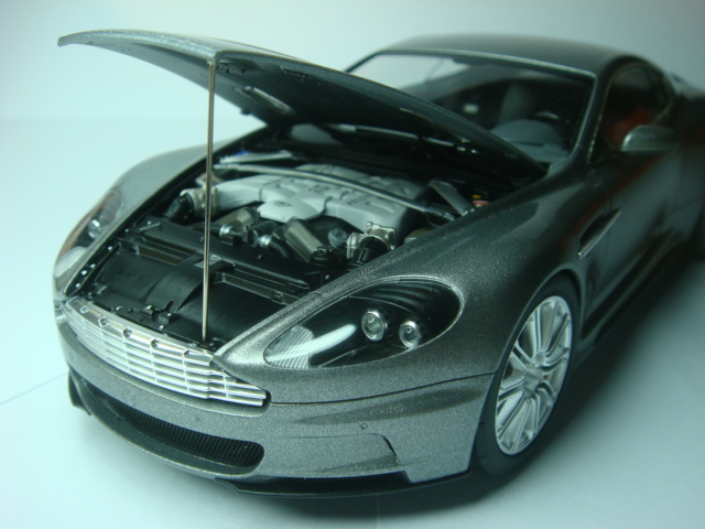 ASTON MARTIN 018.jpg