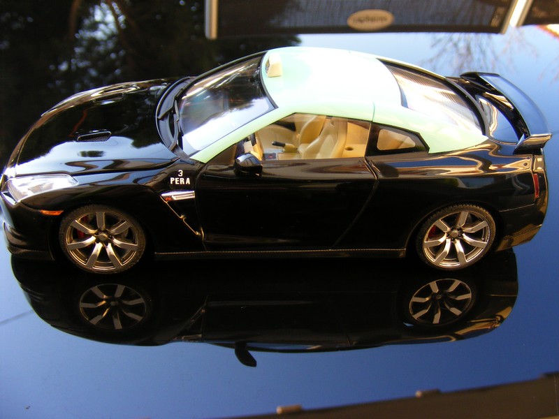 Nissan R35 GT-R (1).JPG