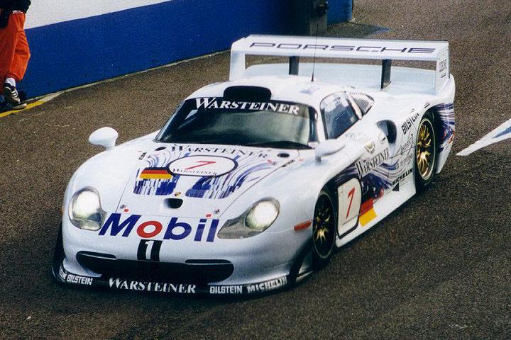 Donington 7 - aileron diferente