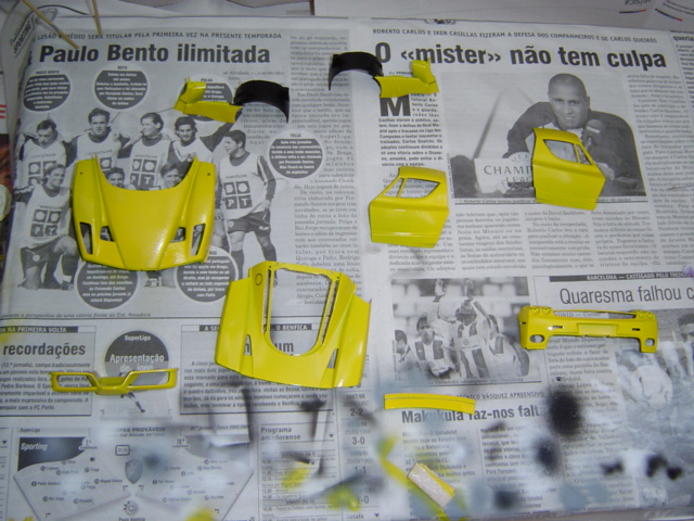 Aqui já estão pintadas com o Ts-16 a cor original  do ferrari enzo Giallo Modena