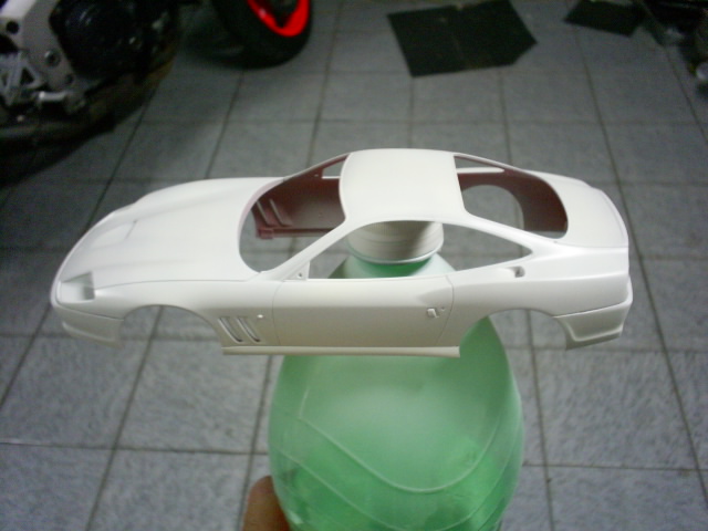 Carroceria pintada de branco